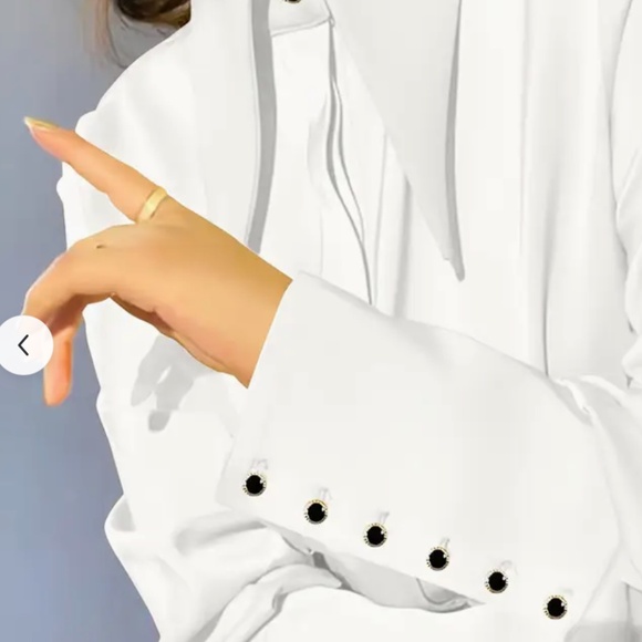 New! Elegant white blouse -M - Picture 2 of 4